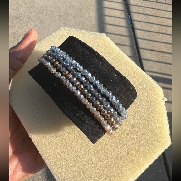 - Swarovski beads elastic lot of 4 bracelets - Picture 6 of 11